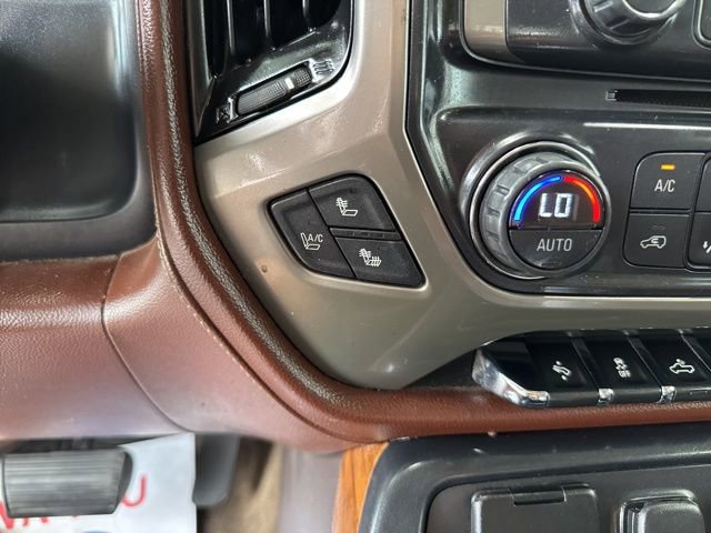 Used 2015 Chevrolet Silverado 3500 High Country image 27