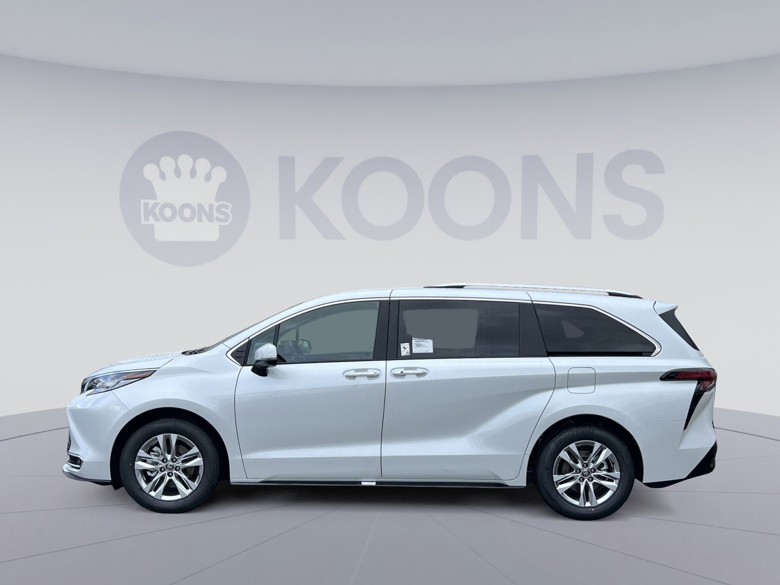 New 2026 Toyota Sienna Limited image 2