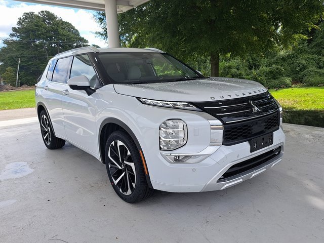 Used 2023 Mitsubishi Outlander AWD