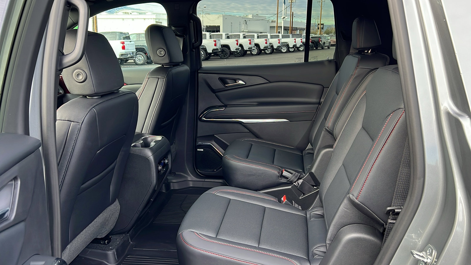 New 2026 Chevrolet Traverse Z71 image 16