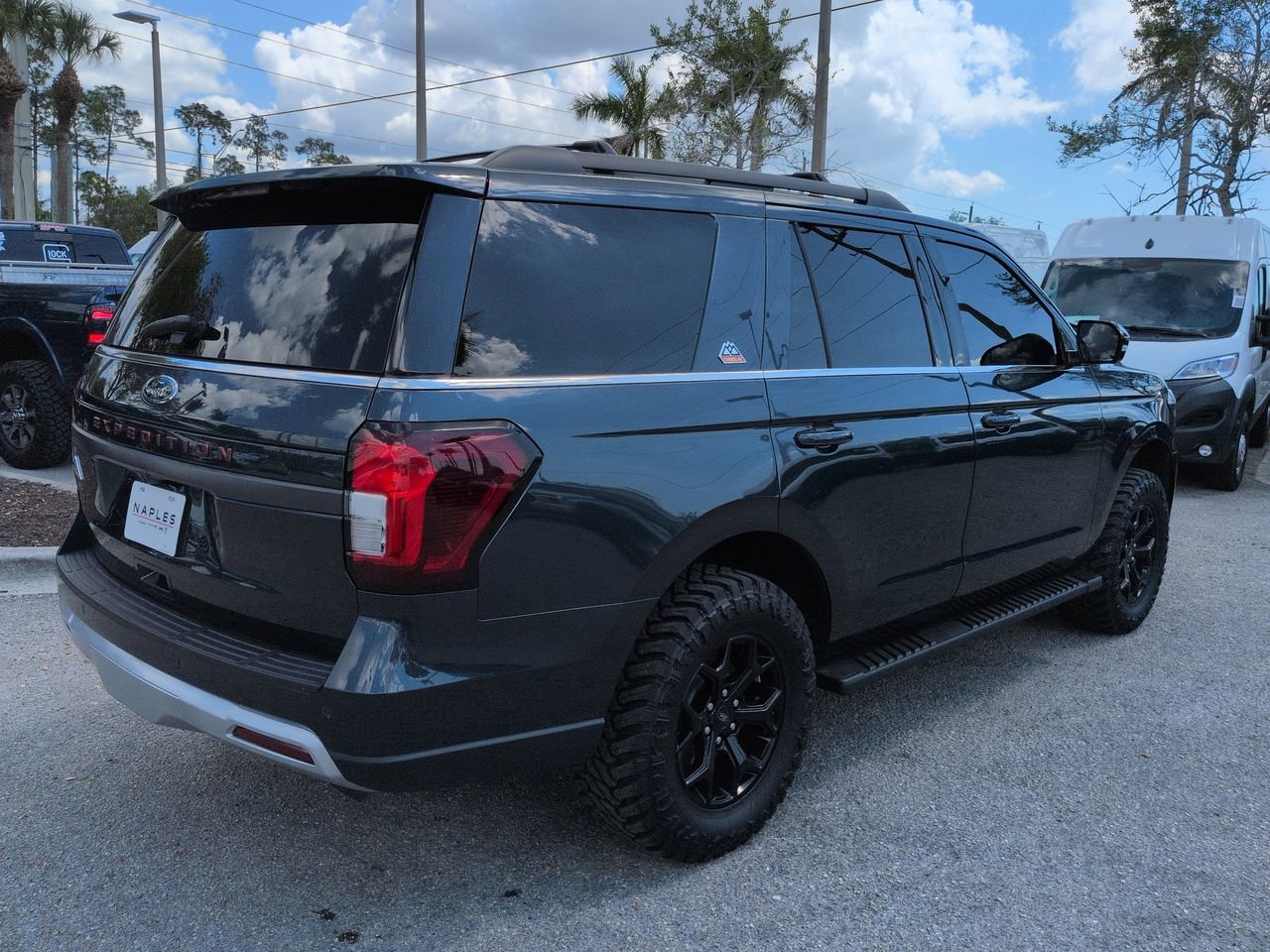 Used 2024 Ford Expedition Timberline image 5