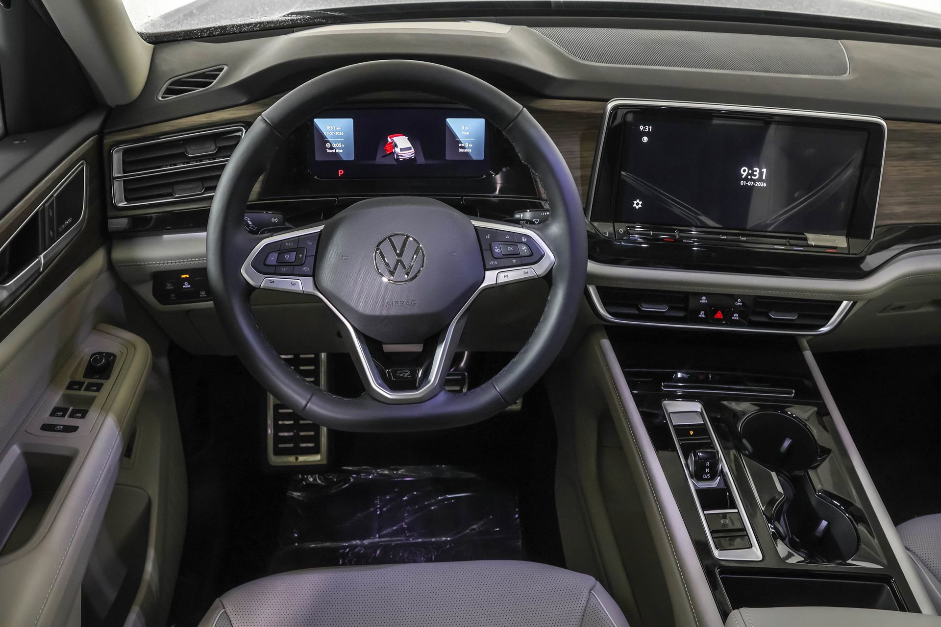 New 2026 Volkswagen Atlas SEL Premium R-Line image 38