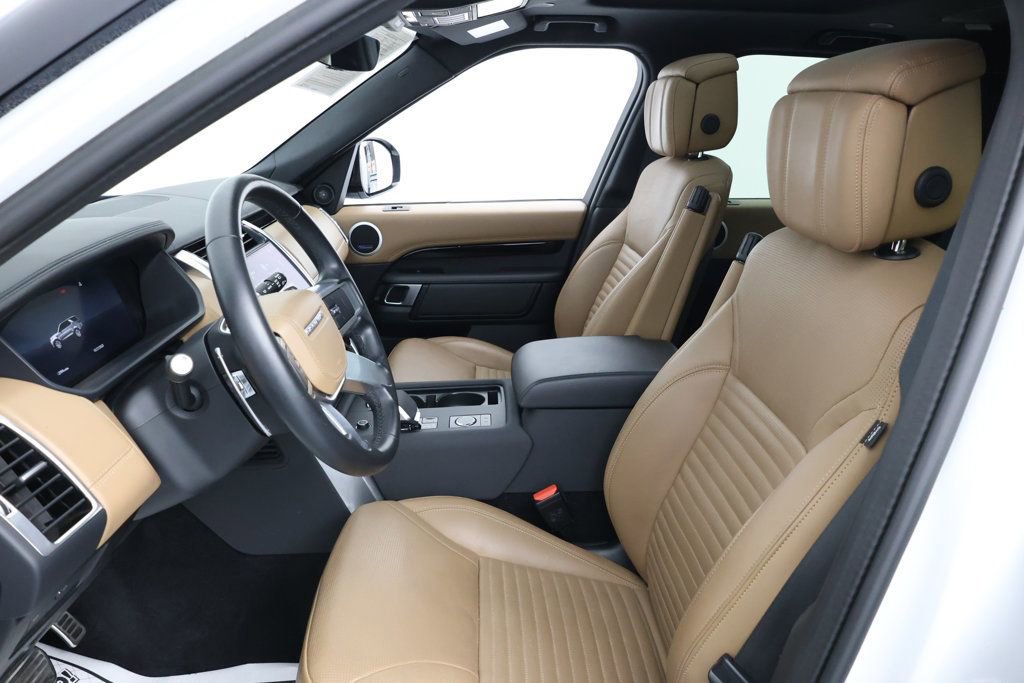 Used 2023 Land Rover Discovery HSE R-Dynamic image 17