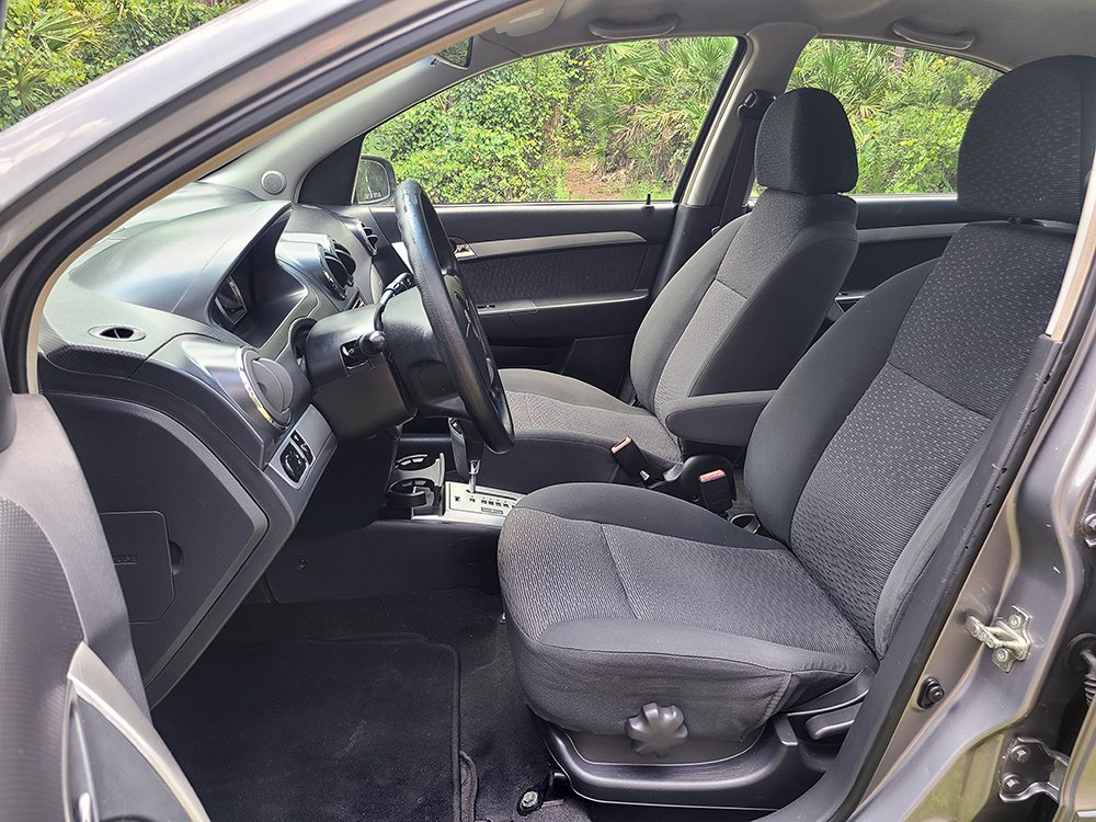 Used 2011 Chevrolet Aveo LT w/ LPO, Bodyside Molding Package FWD image 14