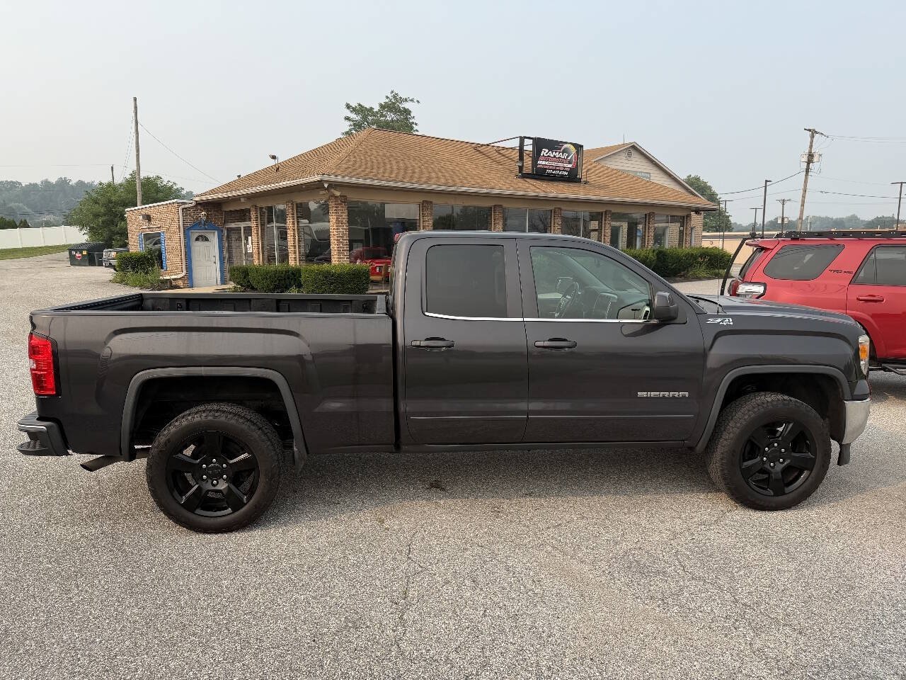 Used 2014 GMC Sierra 1500 SLE w/ SLE Value Package AWD/4WD image 7