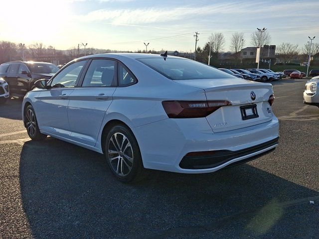 Certified 2023 Volkswagen Jetta Sport image 4