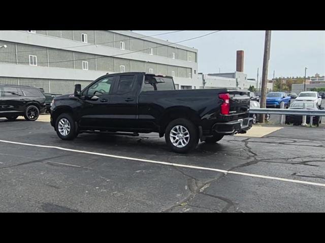 Used 2022 Chevrolet Silverado 1500 RST image 6