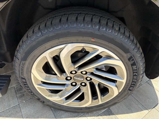 New 2026 Lincoln Navigator L Reserve AWD/4WD image 30
