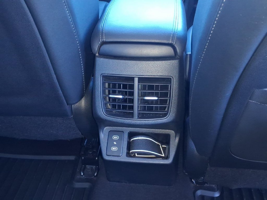 Used 2024 Kia Seltos EX FWD image 17