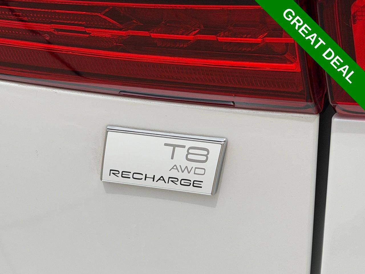 Used 2022 Volvo XC60 T8 Inscription AWD/4WD image 9