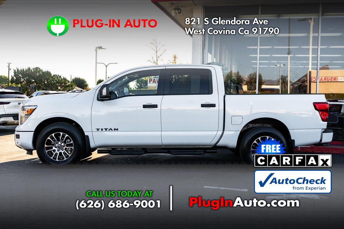 Used 2024 Nissan Titan SV w/ SV Convenience Package image 5