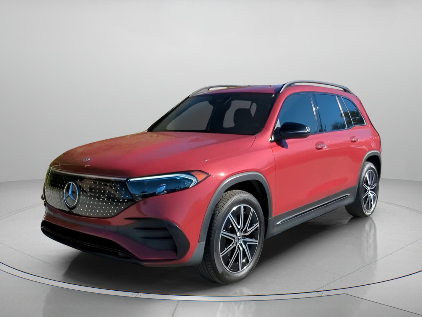 Used 2024 Mercedes-Benz EQB 300 4MATIC image 11