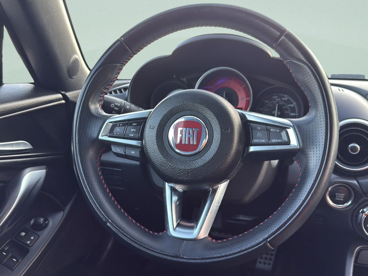 Used 2017 FIAT 124 Spider Abarth RWD image 12