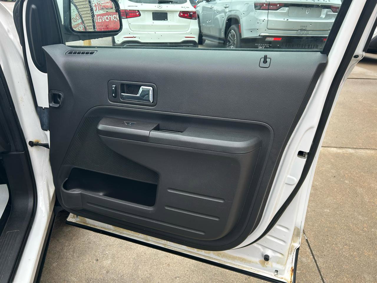 Used 2010 Ford Edge SEL AWD/4WD image 16