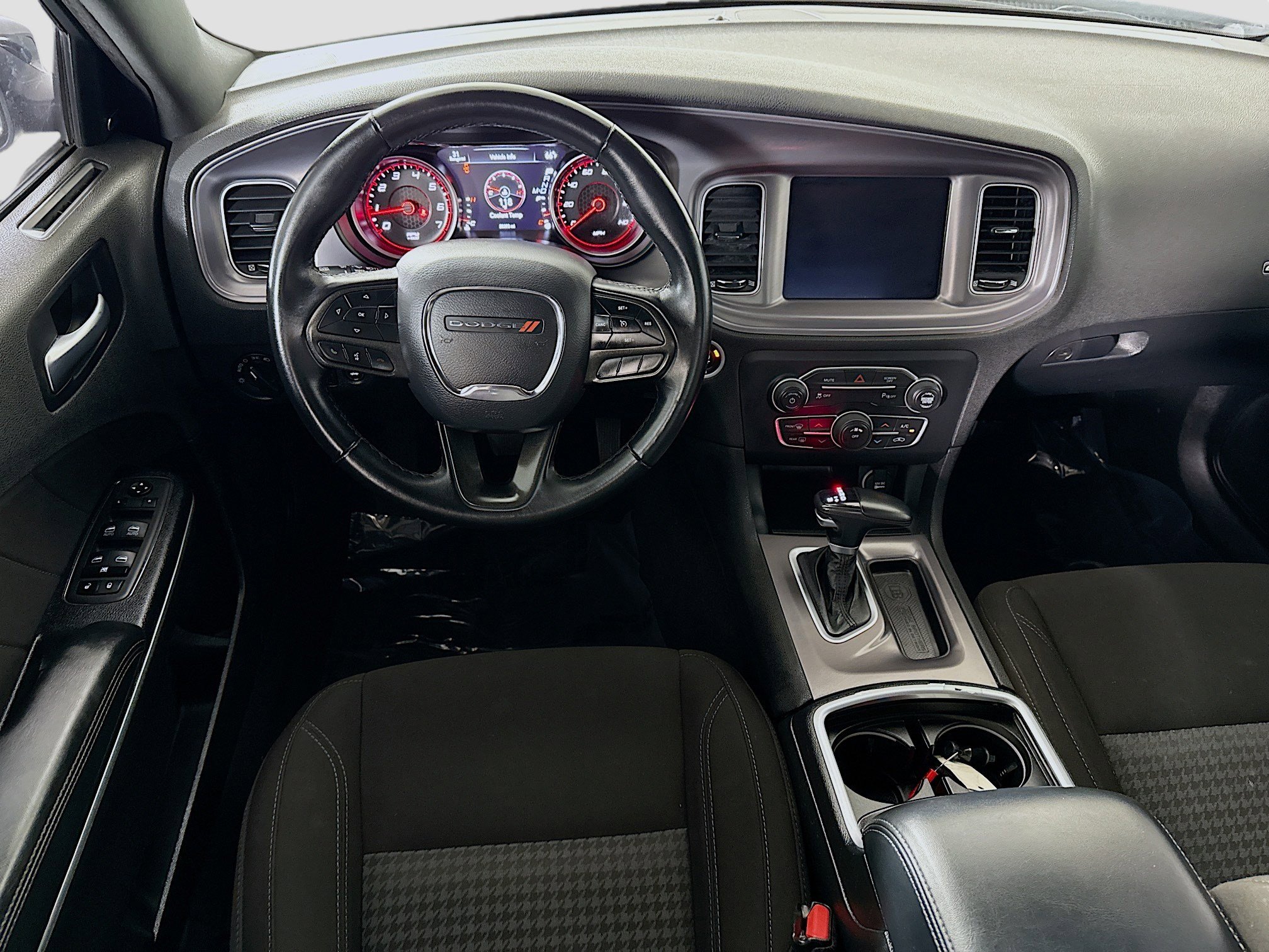 Used 2023 Dodge Charger SXT image 17