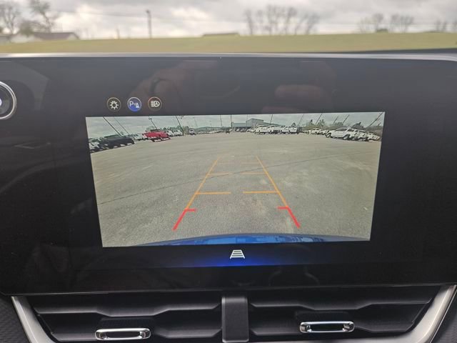 Used 2026 Chevrolet Equinox LT image 20