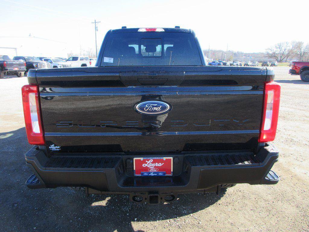 New 2026 Ford F250 XL w/ XL Off-Road Package image 6