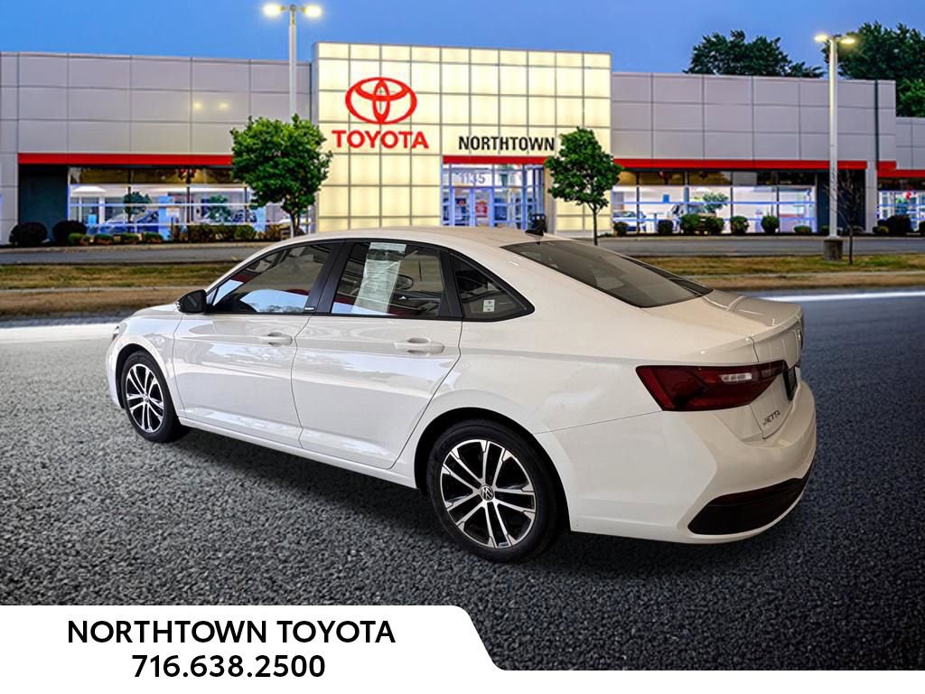 Used 2024 Volkswagen Jetta Sport FWD image 12