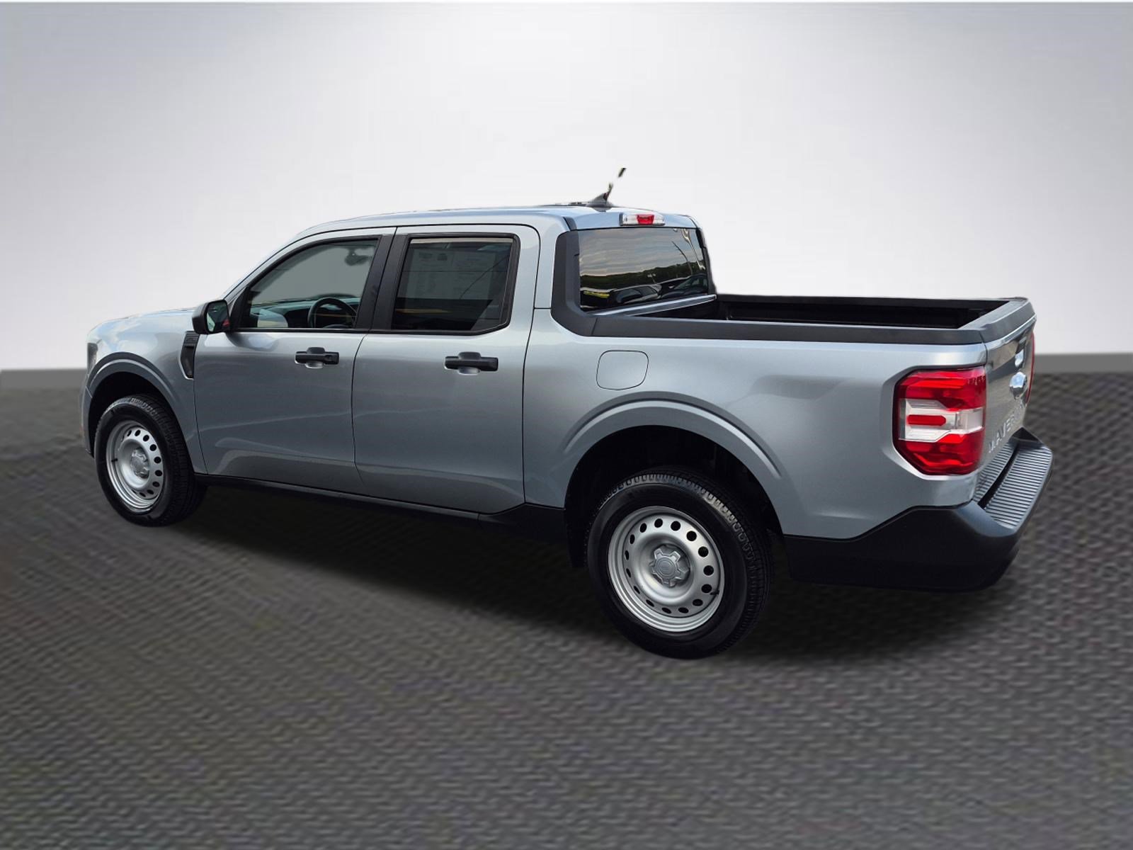 Used 2022 Ford Maverick XL FWD image 5