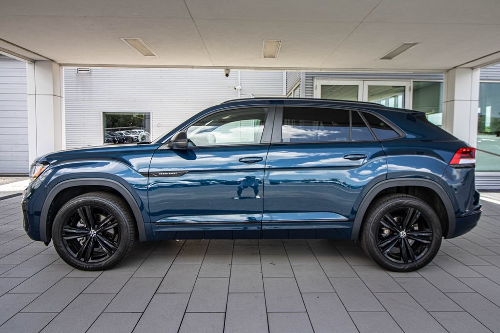 Used 2023 Volkswagen Atlas Cross Sport SEL R-Line AWD/4WD image 11