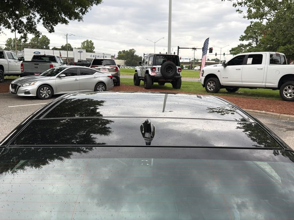 Used 2020 Toyota Camry XSE FWD image 10