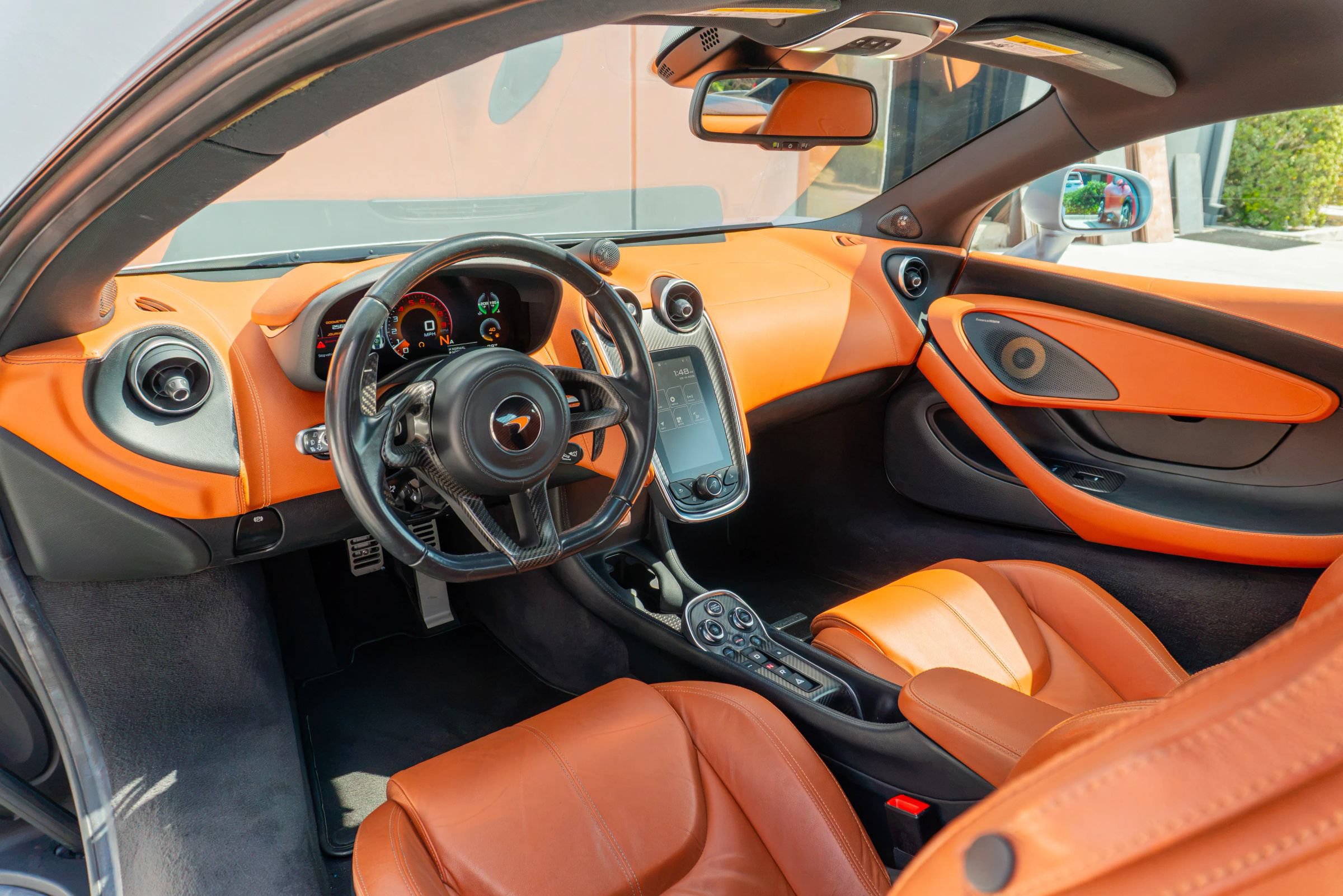 Used 2017 McLaren 570S Coupe RWD image 12