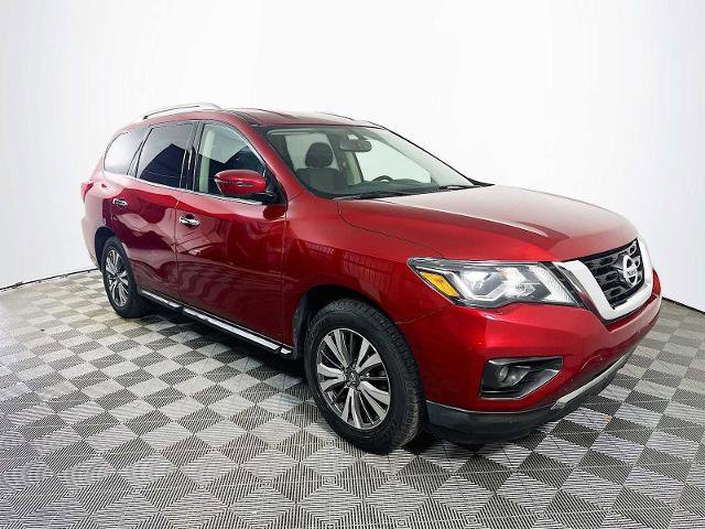 Certified 2020 Nissan Pathfinder SV image 3