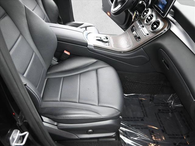 Used 2018 Mercedes-Benz GLC 300 4MATIC image 24