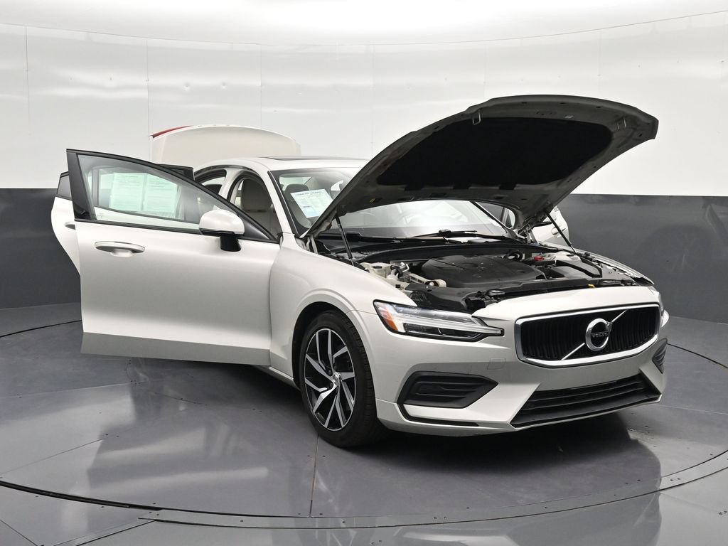 Used 2020 Volvo S60 T5 Momentum FWD image 27