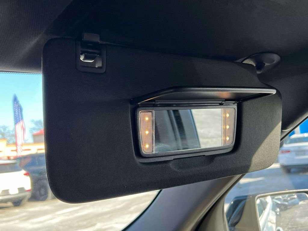 Used 2023 Chevrolet Traverse Premier AWD/4WD image 28