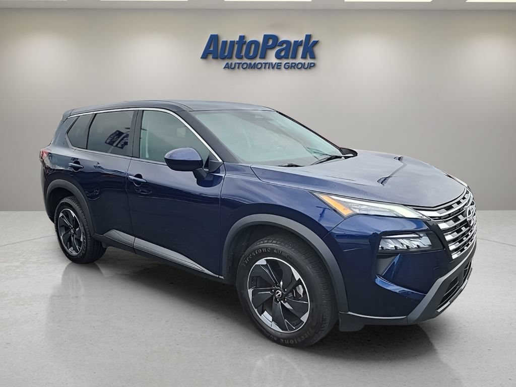 Used 2024 Nissan Rogue SV AWD/4WD image 1
