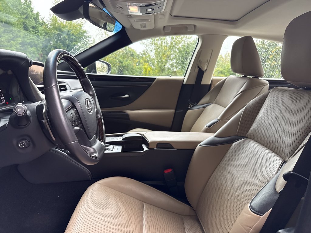 Used 2020 Lexus ES 350 w/ Premium Package FWD image 11