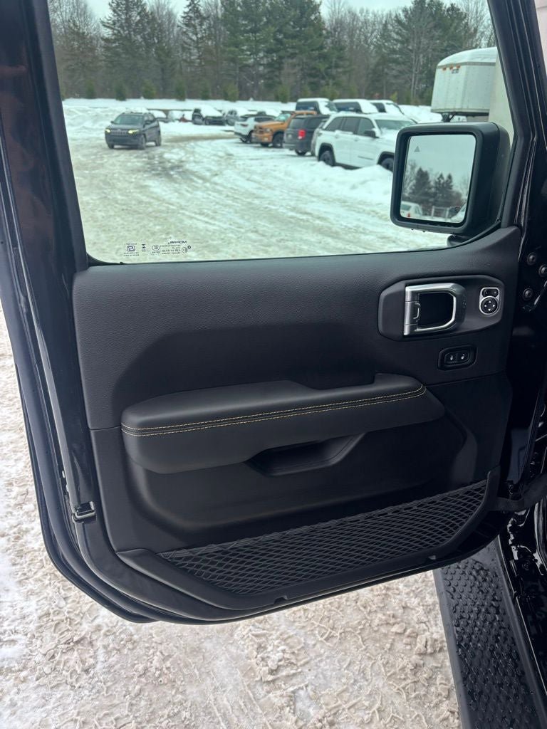 New 2026 Jeep Wrangler Unlimited Sahara AWD/4WD image 10