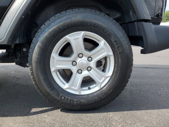 Used 2022 Jeep Wrangler Unlimited Sport AWD/4WD image 9