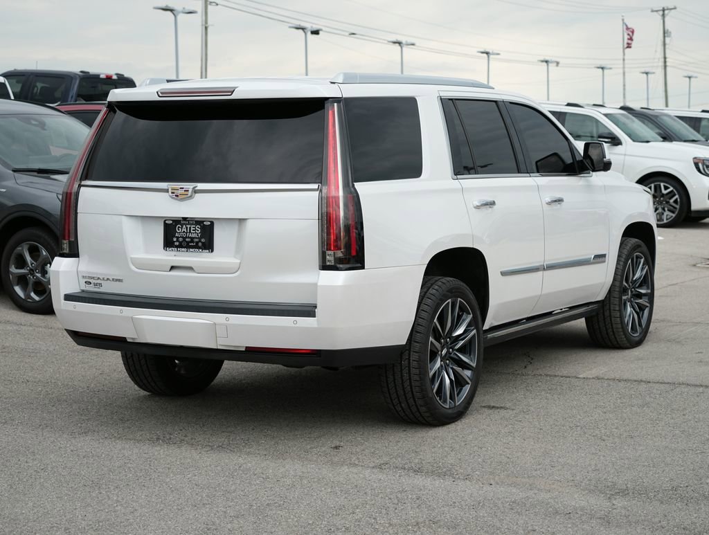 Used 2016 Cadillac Escalade Premium AWD/4WD image 5