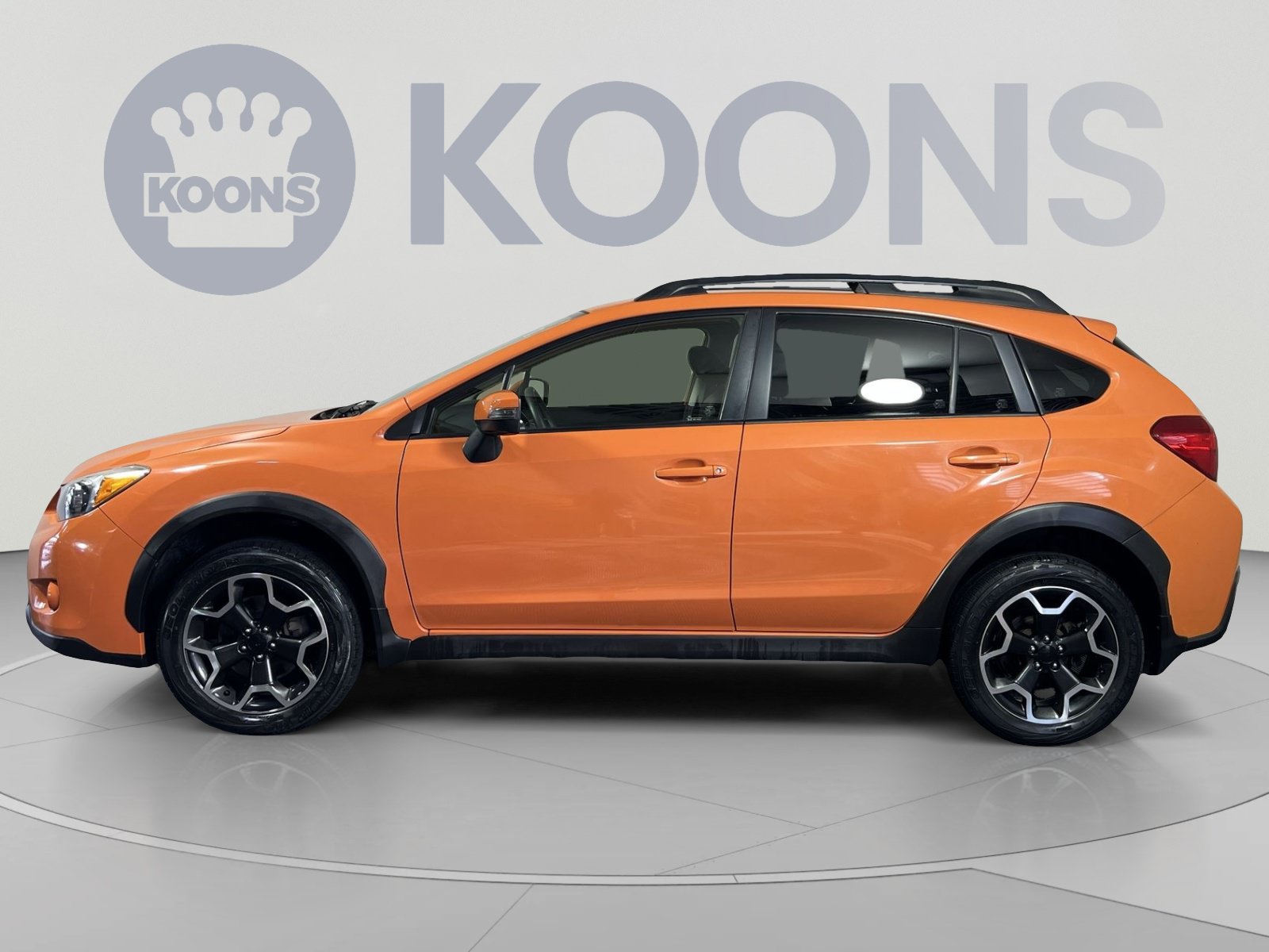 Used 2015 Subaru Crosstrek 2.0i Limited w/ Popular Package #2 AWD/4WD image 2