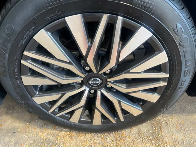 Used 2024 Nissan Altima 2.5 SV FWD image 24