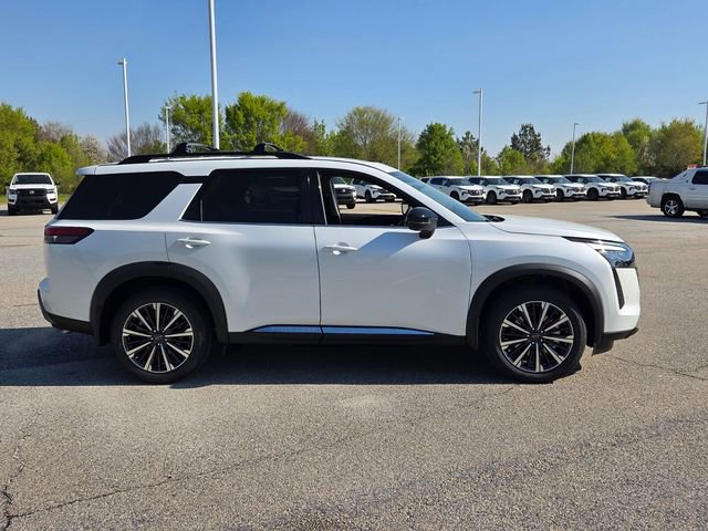 New 2026 Nissan Pathfinder Platinum w/ Cargo Package image 16