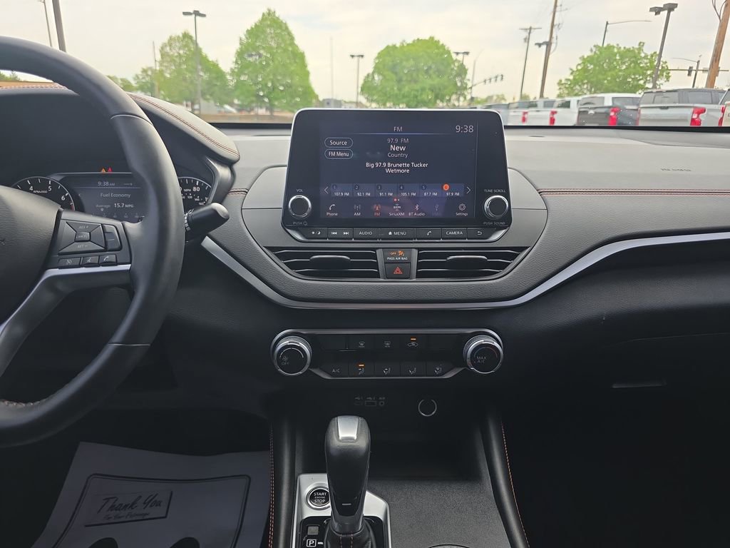 Used 2022 Nissan Altima 2.5 SR AWD/4WD image 18