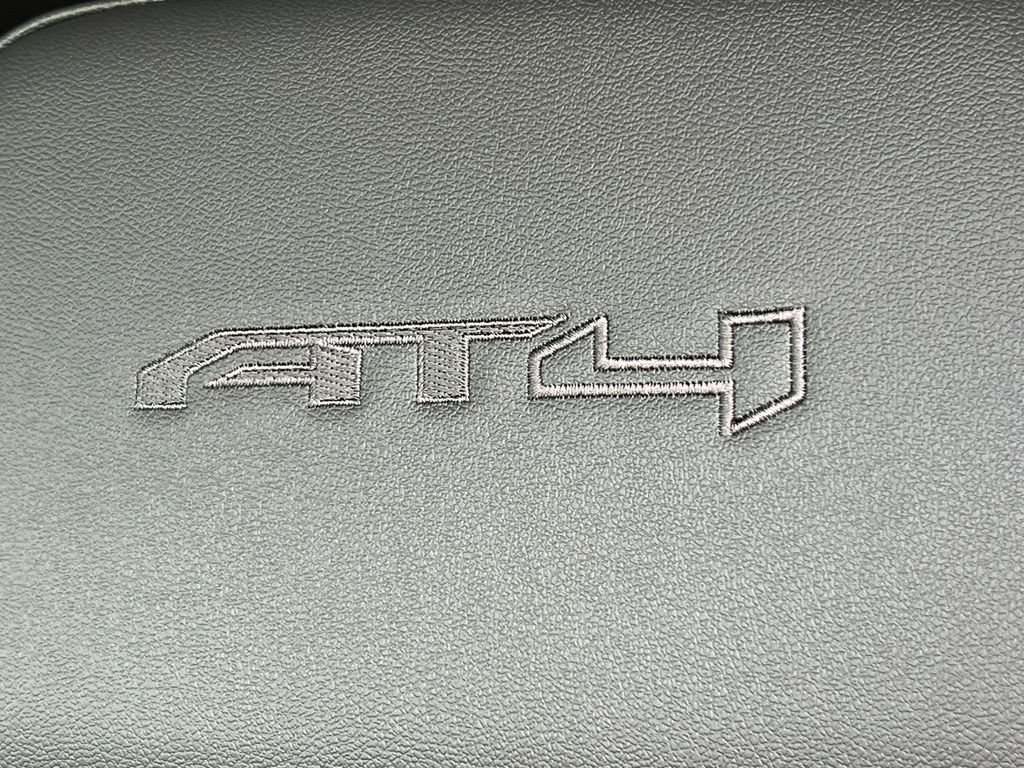 New 2026 GMC Sierra 2500 AT4 w/ AT4 Premium Plus Package AWD/4WD image 20
