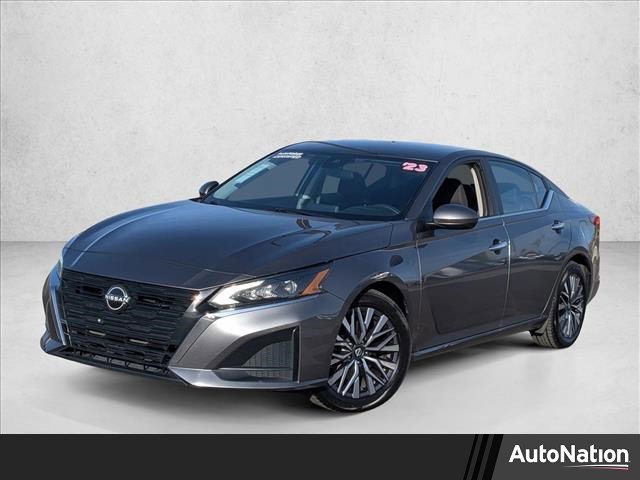 Used 2023 Nissan Altima 2.5 SV image 1