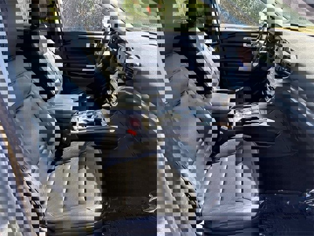 Used 2021 Ford Explorer XLT w/ Equipment Group 202A image 38