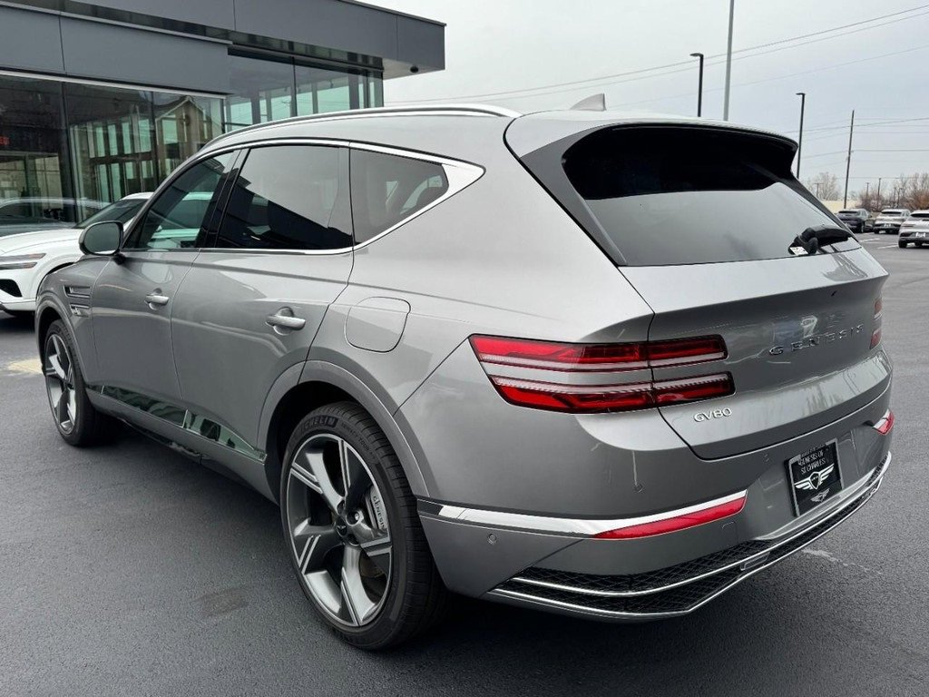 Certified 2025 Genesis GV80 2.5T Prestige image 5