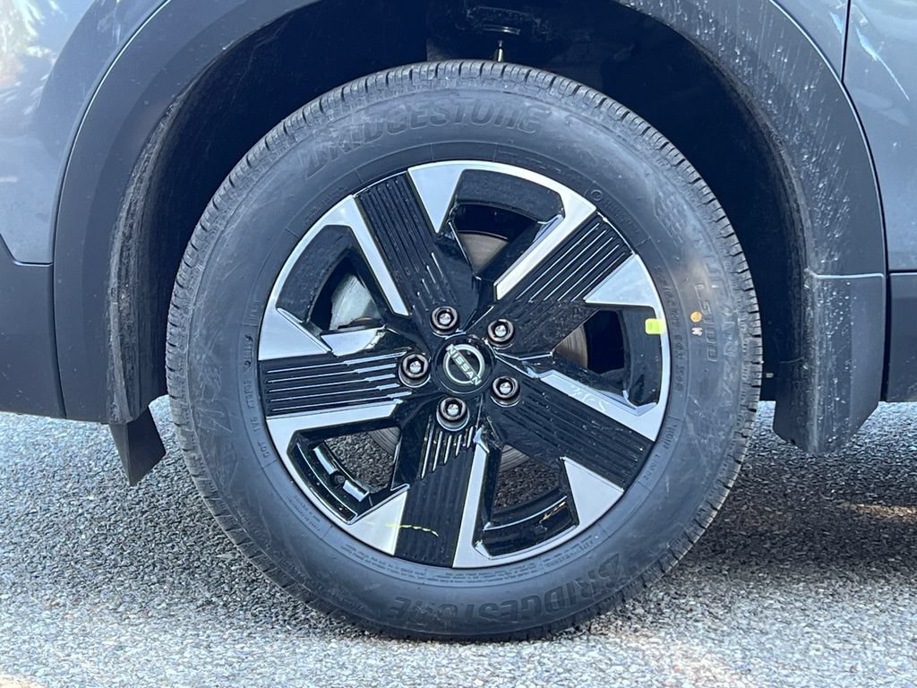 New 2026 Nissan Kicks SV w/ SV Premium Package AWD/4WD image 5