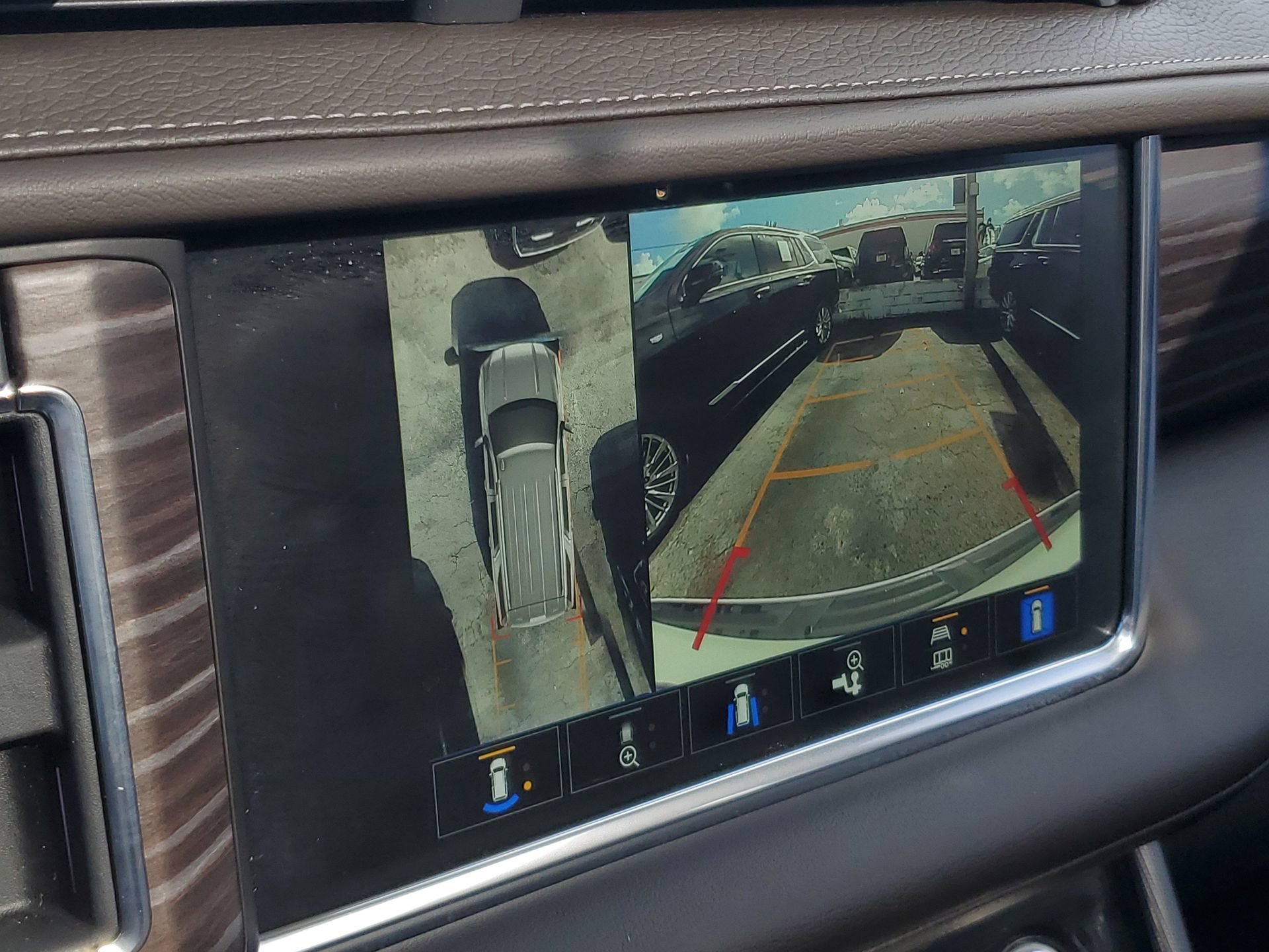 Used 2022 GMC Yukon Denali AWD/4WD image 33