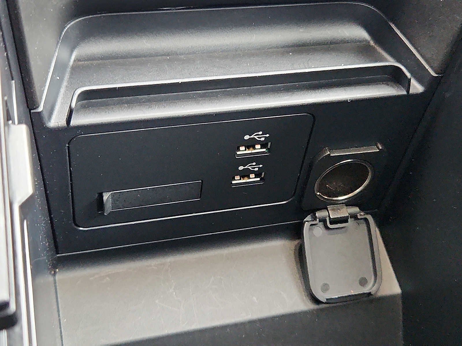 Used 2023 MAZDA CX-30 AWD 2.5 S w/ Premium Package image 25