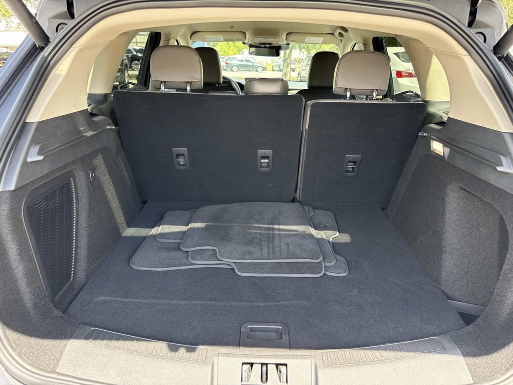 Certified 2026 Lincoln Corsair Premiere AWD/4WD image 11