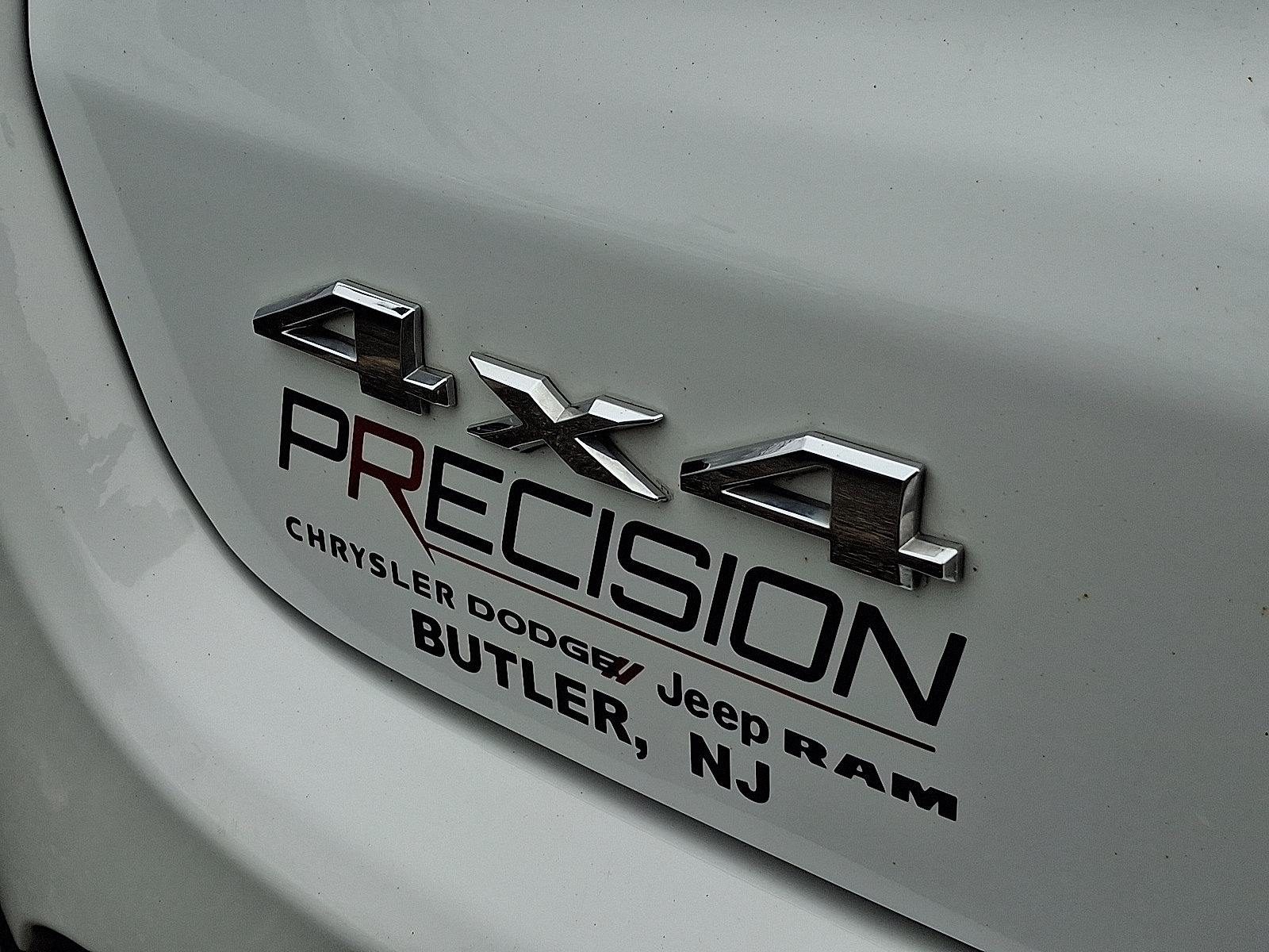 Used 2024 Jeep Compass Latitude image 31