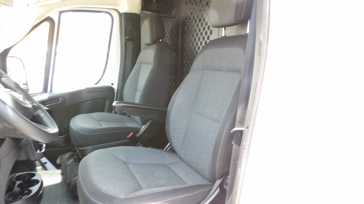 Used 2025 RAM ProMaster 2500 w/ U-Haul Equipment Group FWD image 8