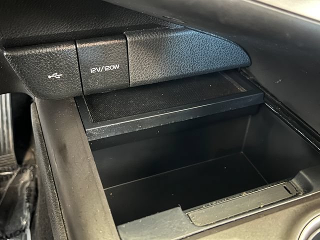 Used 2022 Toyota Camry SE FWD image 21